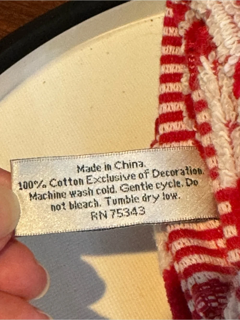NWT 2 Pc. Christmas Hand Towels Set Red with white swans and bows